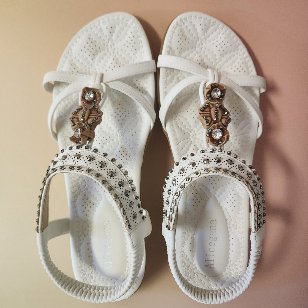 NWT Sandals